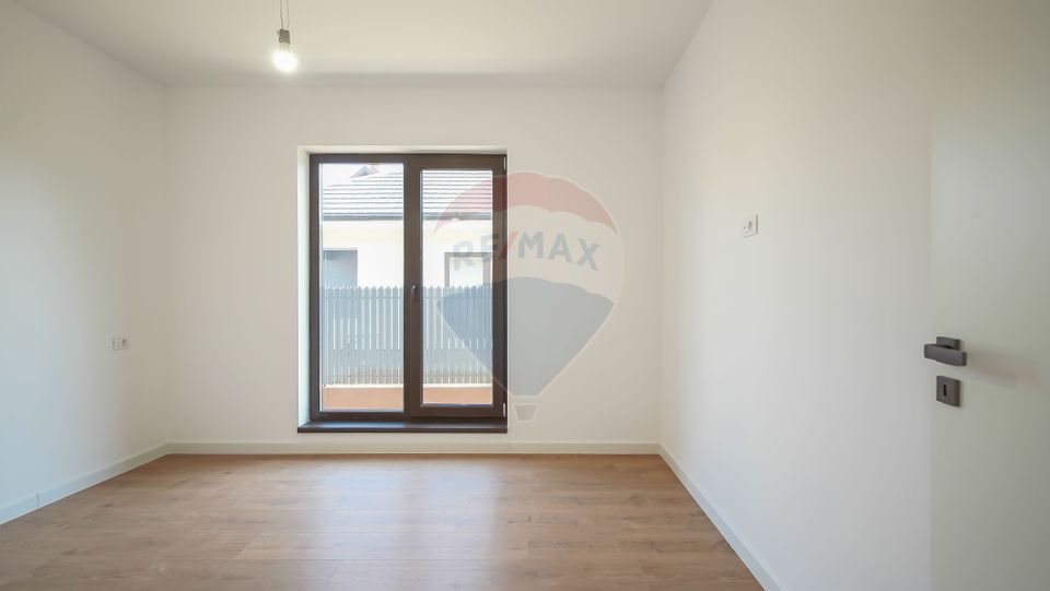 4 room House / Villa for sale