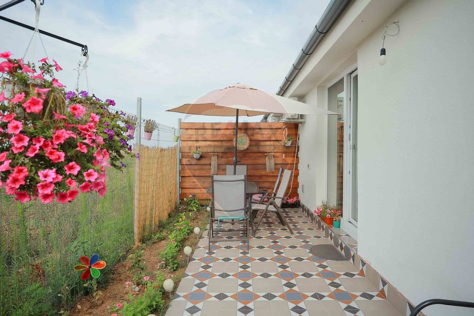 Casă cu 4 camere de vânzare - Ready to Move, în Nojorid