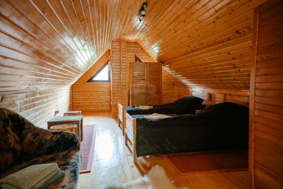 Vilă cu 6 camere, teren de 1000mp, într-un resort montan privat