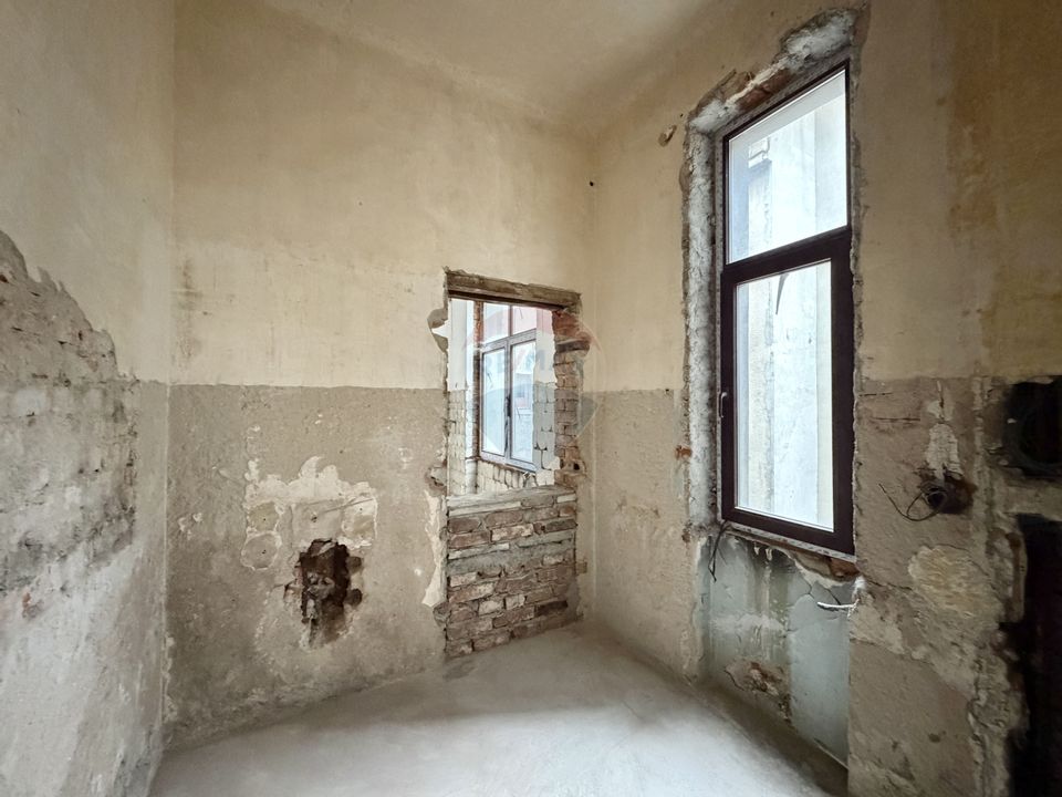 Un apartament cu poveste, în inima Bucureștiului interbelic