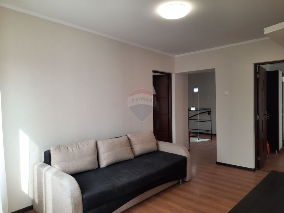 Apartament 3  camere de inchiriat  350 euro ( cheltuieli incluse )