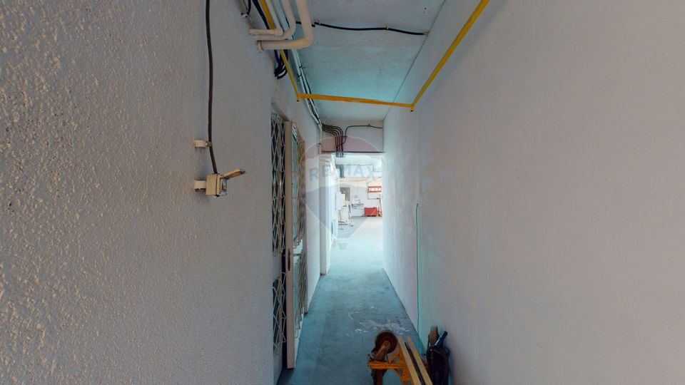 Semi-basement commercial space Bucurestii Noi / Straulesti Metro