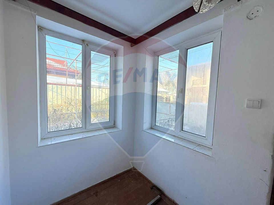 Casă de vanzare cu curte | 4 camere | Zona Gorjului | Teren generos