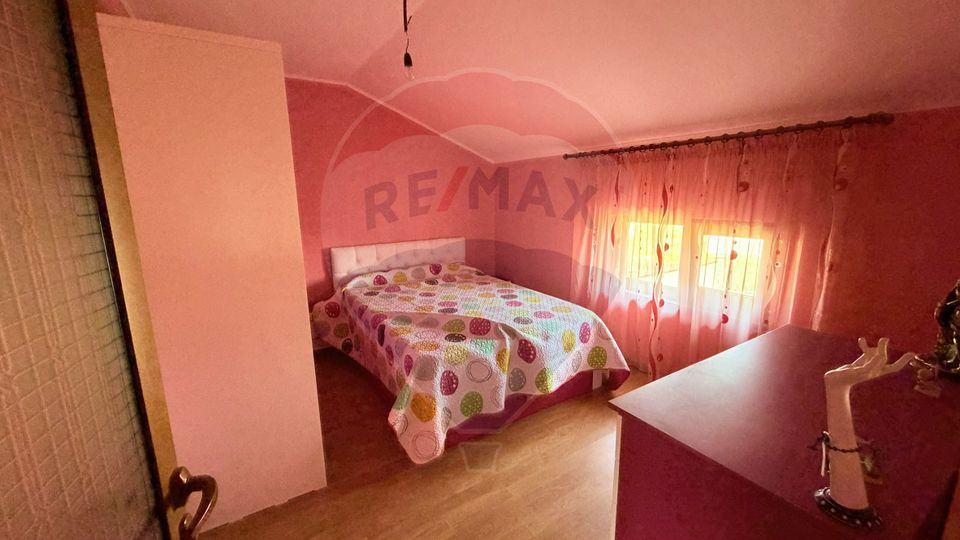 4 room House / Villa for sale