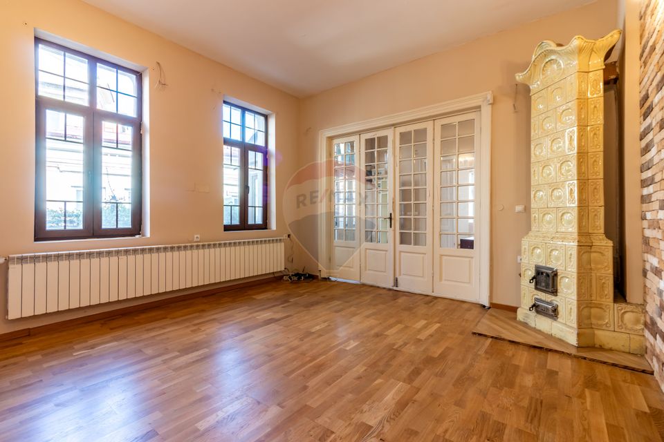 House with identity, vintage charm | Consolidated | Marasesti | Unirii