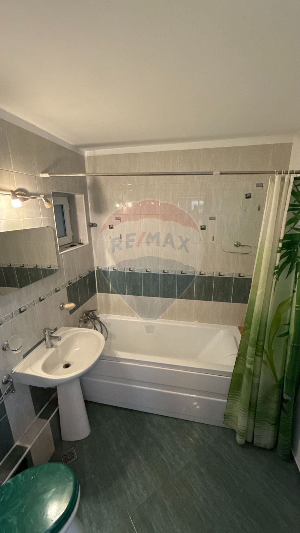 3 room Apartment for sale, Politehnica area
