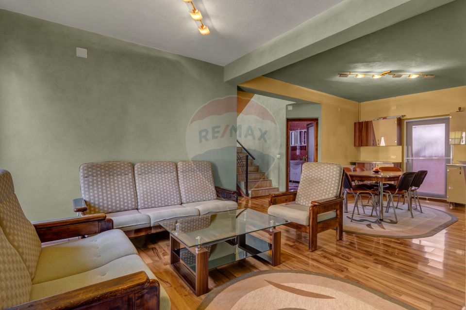 8 room House / Villa for sale, Ultracentral area