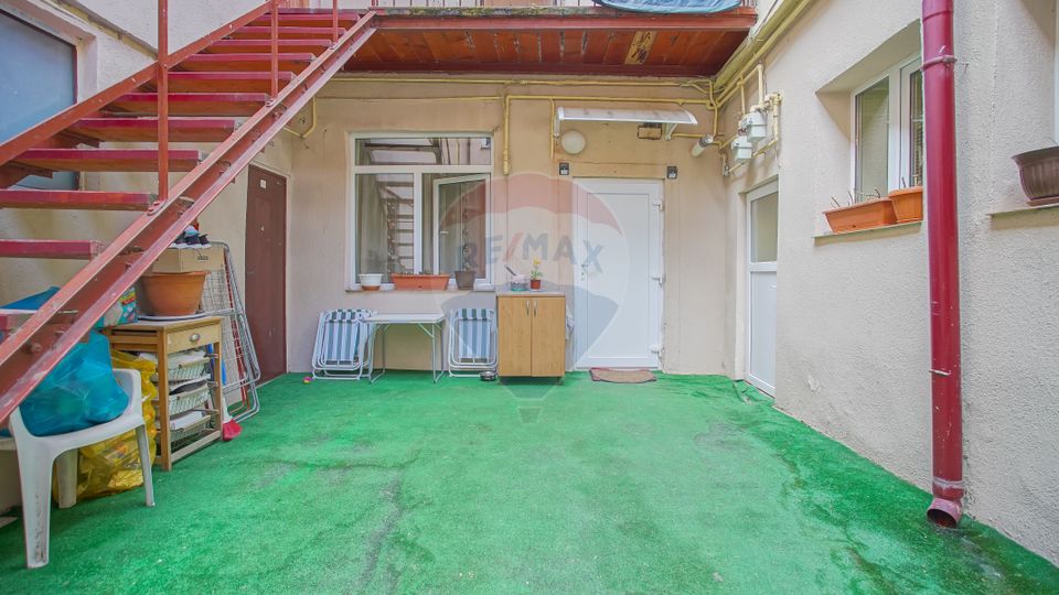 REZERVAT! Apartament pretabil 2 unitati de cazare, colț cu Republicii