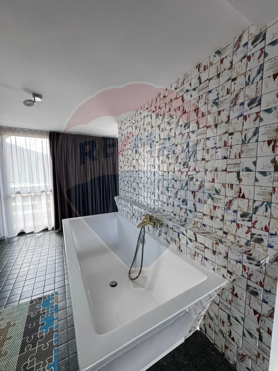 6 room House / Villa for sale