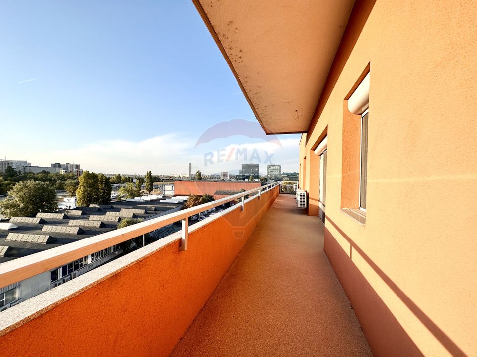 Apartament cu 4 camere de  vanzare în Quadra Residence