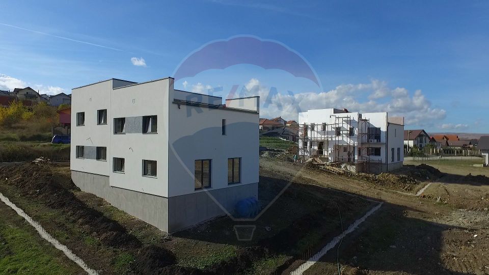 Duplex de vanzare, Campenesti - 4 camere | 118 mp | 375 mp teren