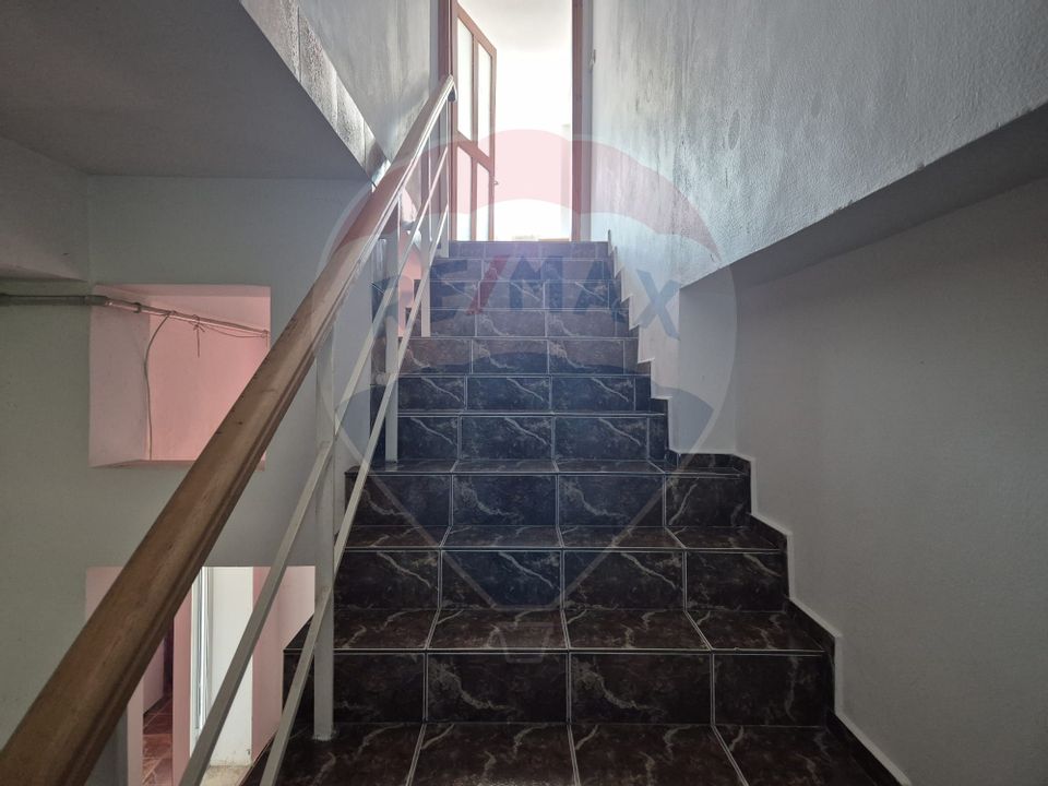 8 room House / Villa for sale, Energiei area