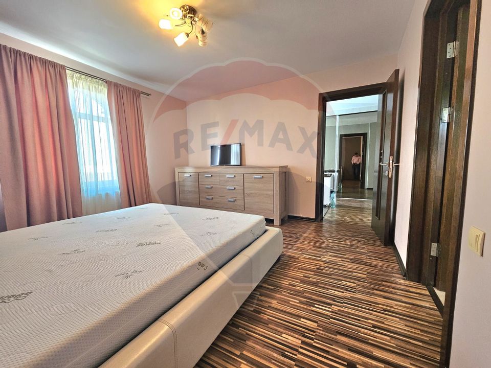 Apartament cu 4 camere in vila, Ovidiu Sud zona Faleza