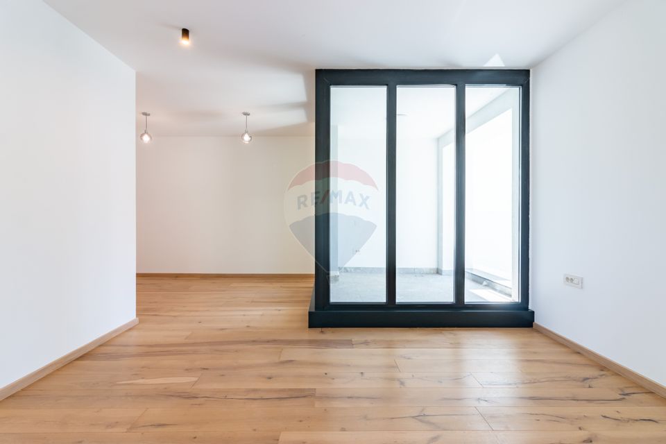 8 room House / Villa for sale, Lacul Tei area