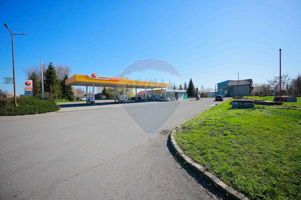 Benzinărie-Stație Carburant, de Vânzare în Salonta E671