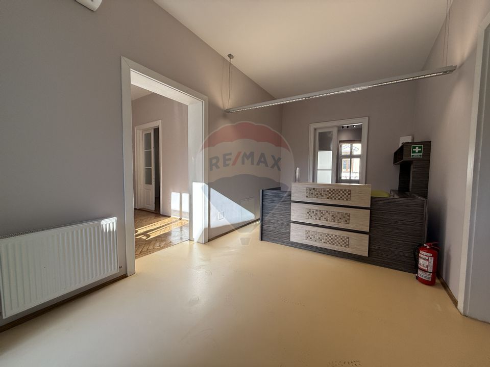 Spațiu elegant de birouri în clădire istorică – Ultracentral