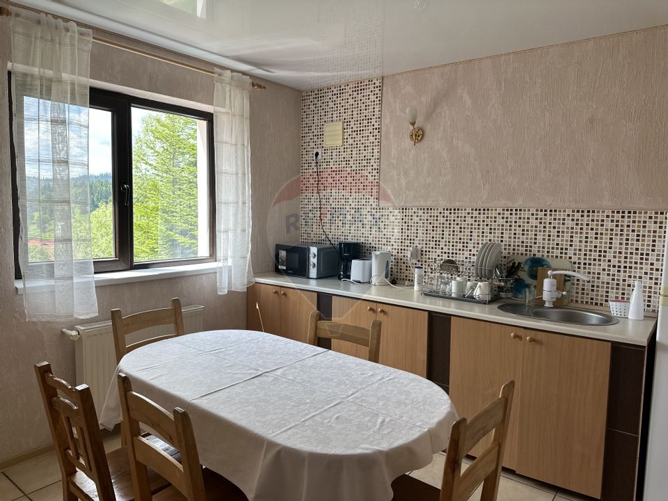 Hotel / Pensiune cu 18 camere de vânzare Durau