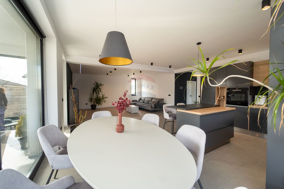 Smart Home de Vânzare în Sânpetru, Brașov – Construcție Premium