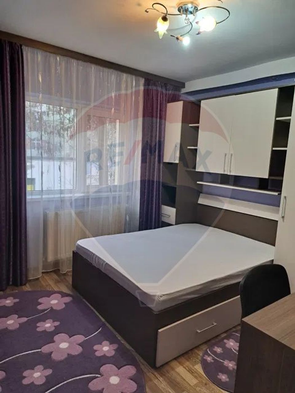 De Închiriat Apartament 3 Camere