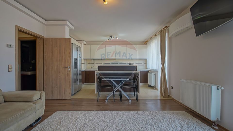!!  VANDUT !!  Apartament de 3 camere, Tractorul, Brașov