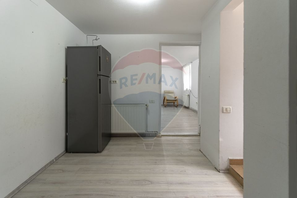 Garsonieră de închiriat– Strada Republicii 31/ Comision 0%