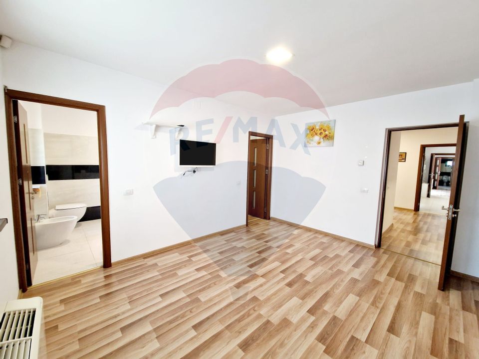 4 room House / Villa for sale