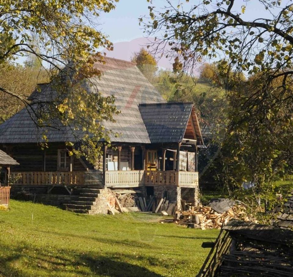 9 room Hotel / Pension for sale