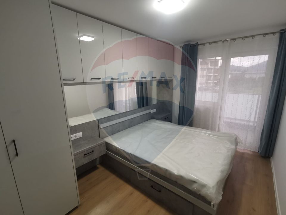 Apartament cu 2 camere de închiriat plus loc de parcare