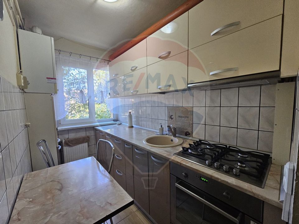 Apartament cu 2 camere de închiriat