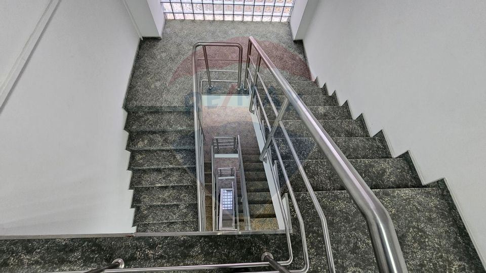 Hotel / Pensiune de vanzare în zona Barbu Vacarescu