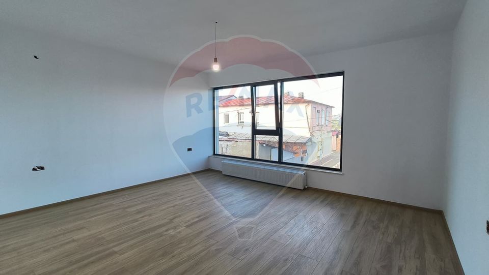 4 room House / Villa for sale, Port area