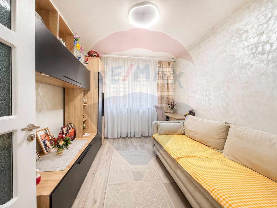 Apartament cu 3 camere de vânzare în zona Orizont - Bacau