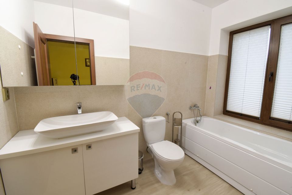 Casa cu 5 camere de inchiriat, zona Becas