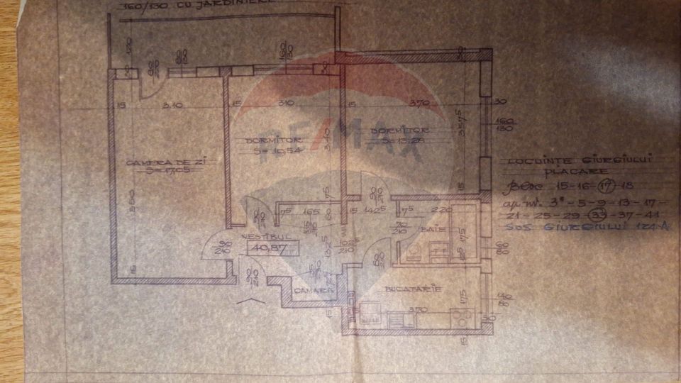 Apartament cu 3 camere de vânzare în zona Drumul Gazarului