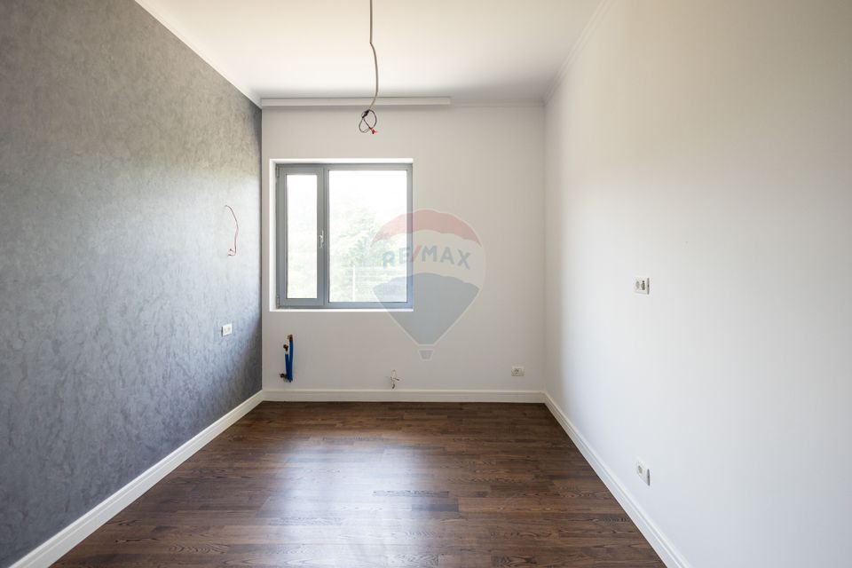 5 room House / Villa for sale