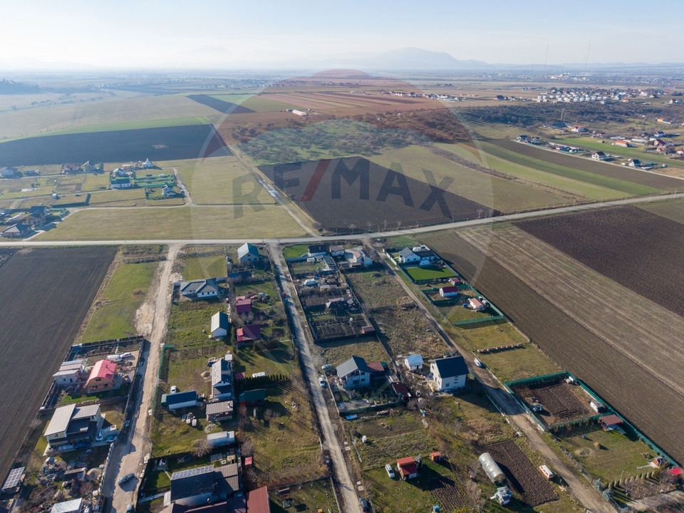 Land 700sqm Bod / Strada Caraiman