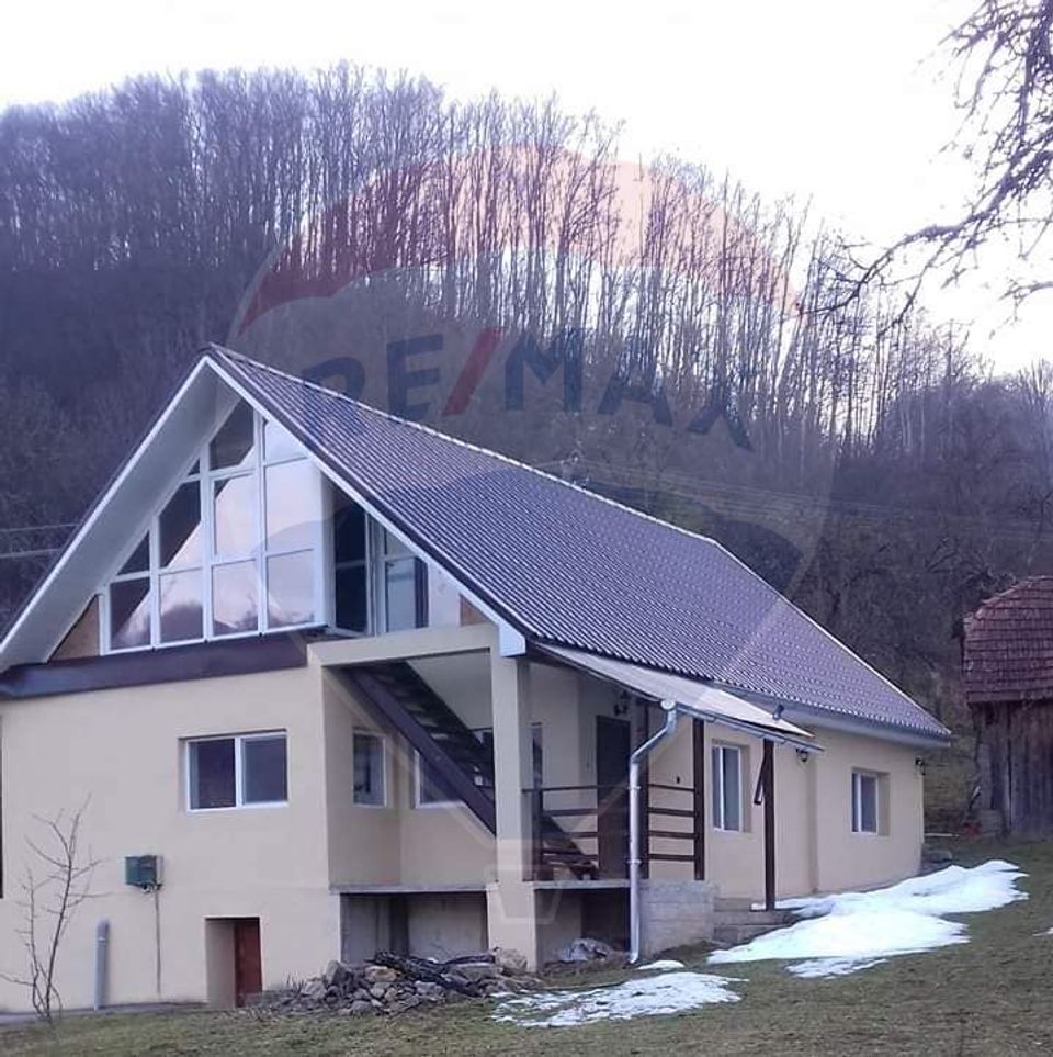 Casă de vânzare zona Bratca, 5 camere, 12 375 teren