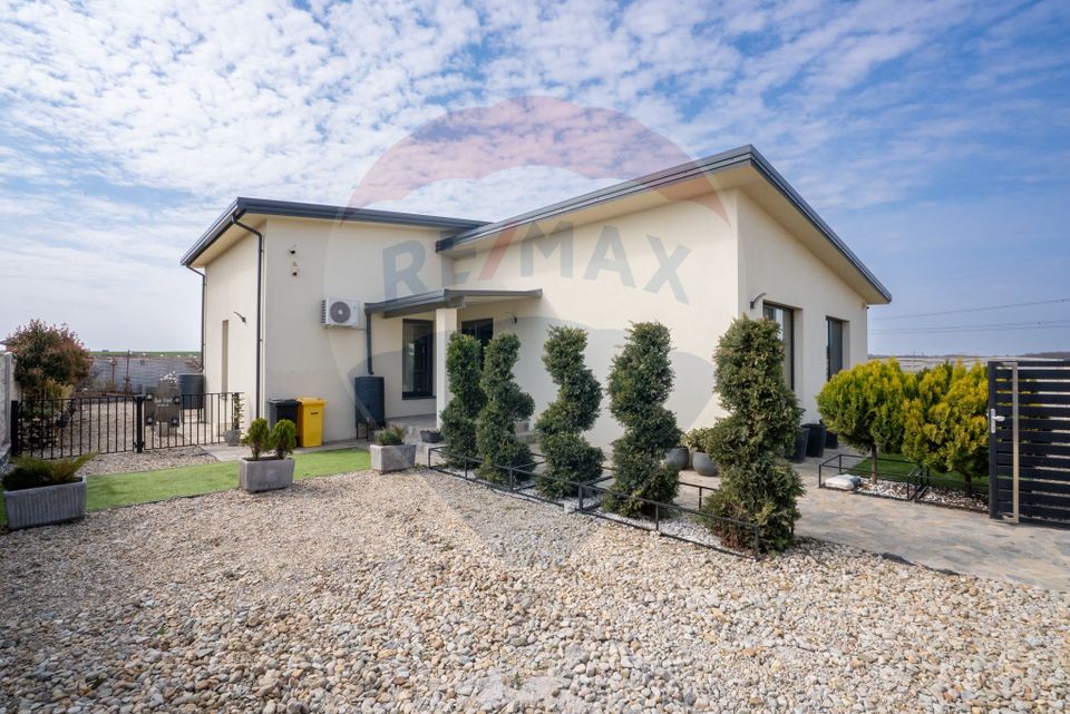 4 room House / Villa for sale