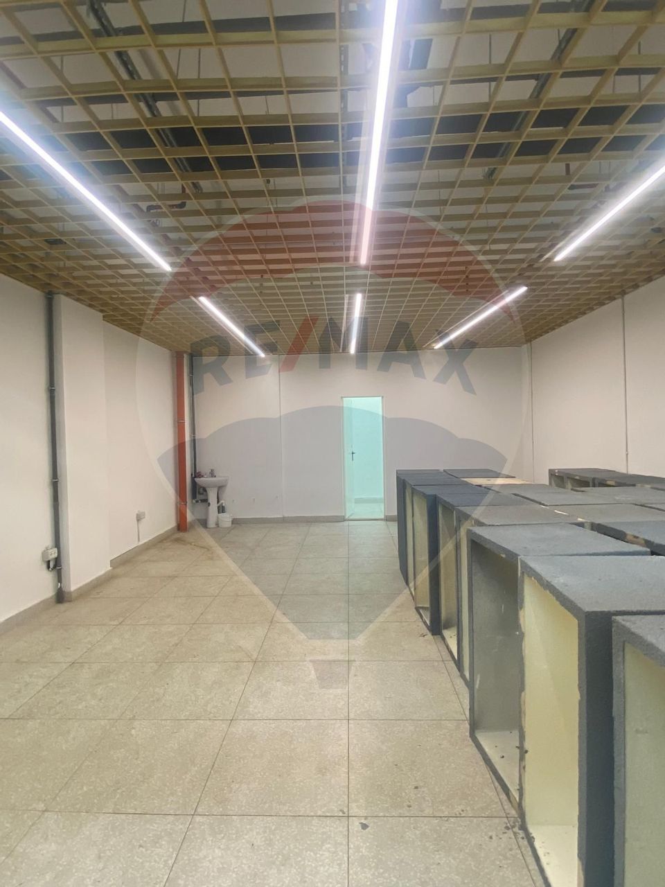 130sq.m Commercial Space for rent, 13 Septembrie area