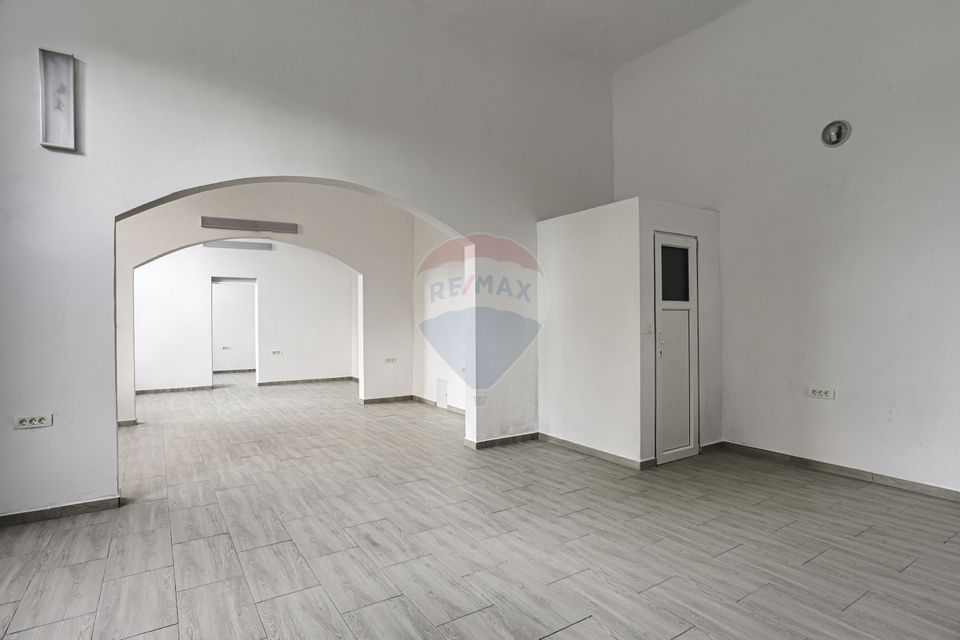 75sq.m Commercial Space for sale, Ultracentral area