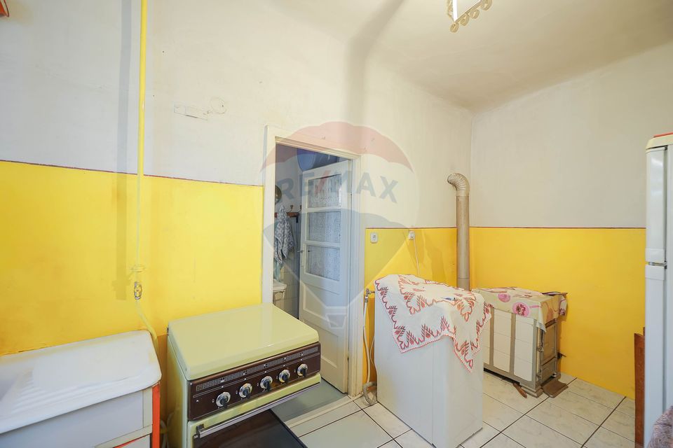 Casă cu 2 camere de vânzare în zona Ioșia Strada Arțarilor