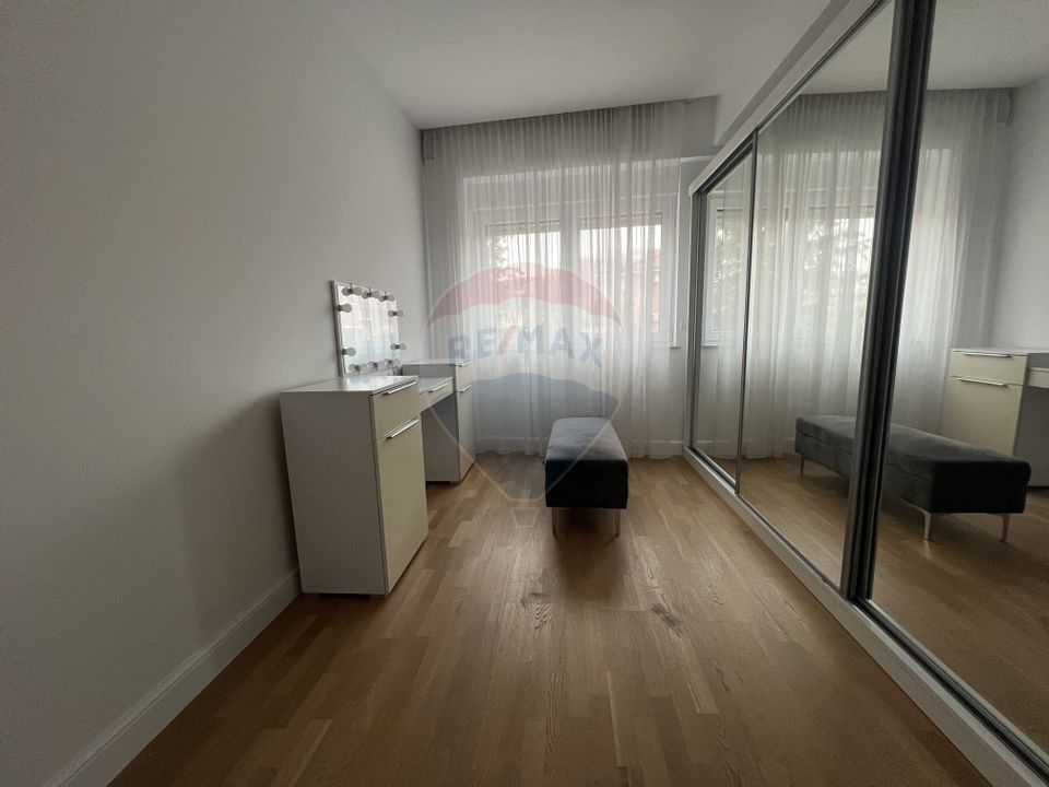 Apartament lux 5 camere de închiriat Băneasa