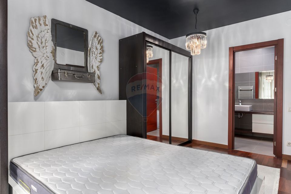 De vanzare | Apartament 3 camere 100 mp, balcon 8 mp | InCity