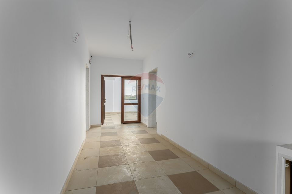 30 room House / Villa for rent