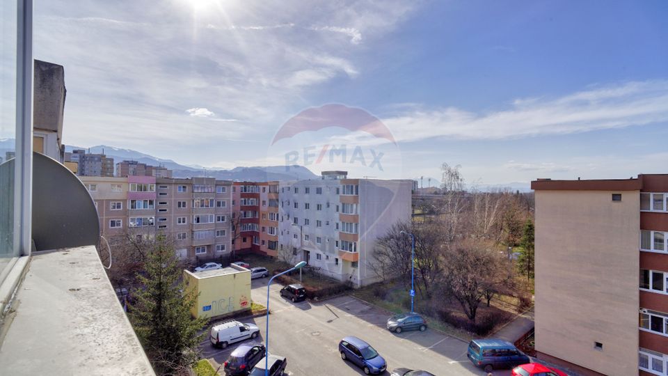 Apartament cu 3 camere, de vânzare, Str. Argintului,  Tractorul
