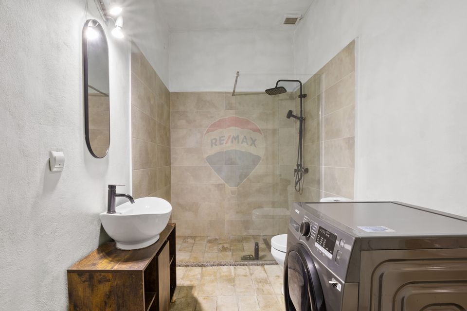 Casa si teren 2173 mp de vanzare in Tipar , la 12km de Chisineu Cris