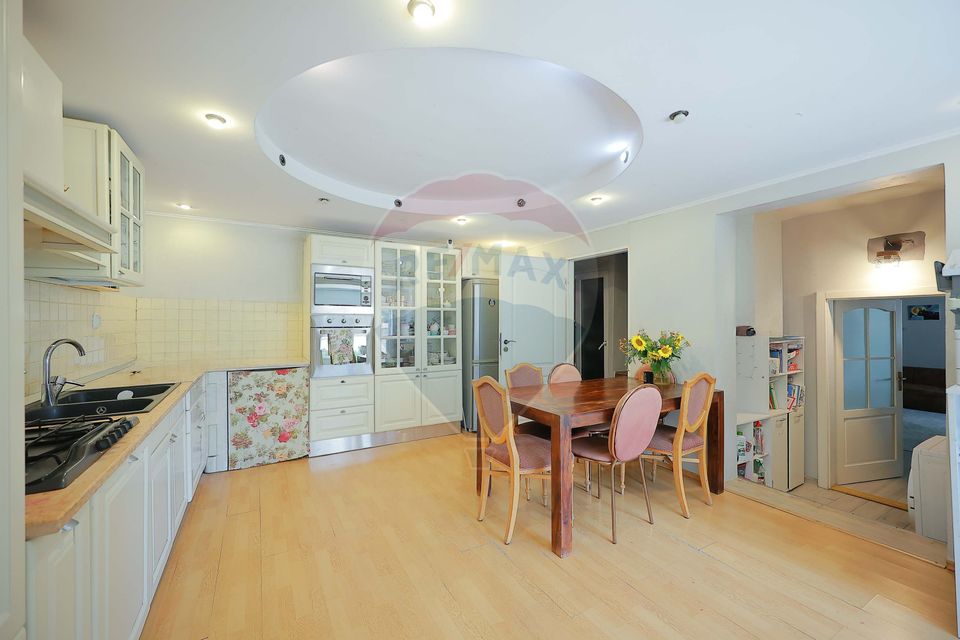 De vânzare casă în zona Nufarul