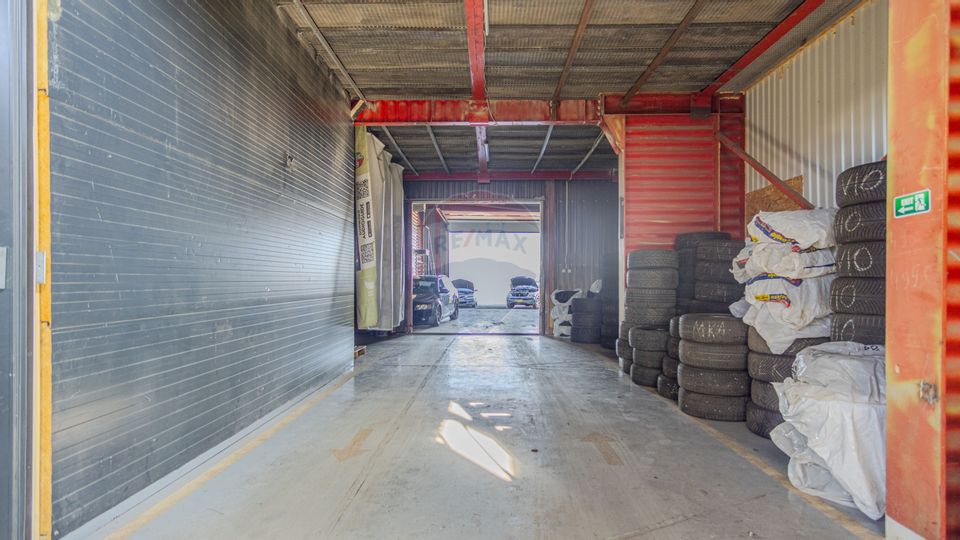 Hala + Spatiu de birouri cu destinatii multiple : Teren 1116 mp