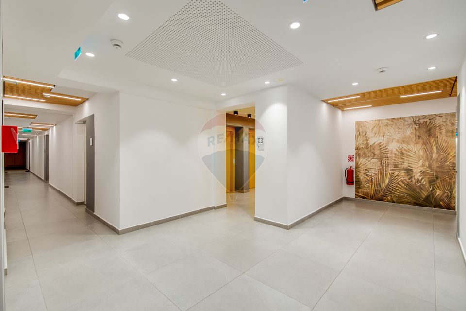 Apartament 3 camere de vanzare, Core Timpuri Noi, boxa, loc parcare