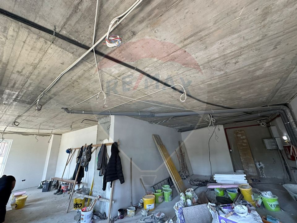 Spațiu comercial/ birouri/salon- DE INCHIRIAT